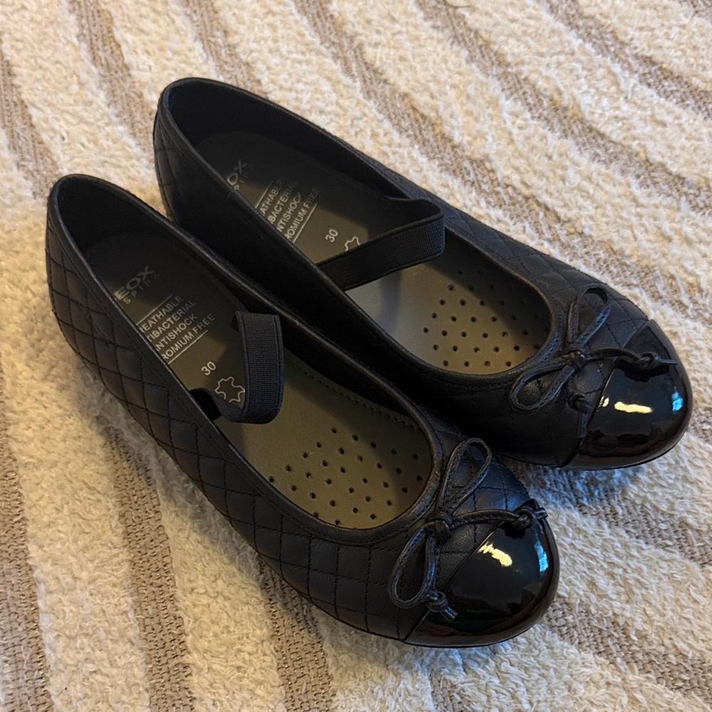 Geox Kids Black Quilted Ballet Flats with Patent Toe and Strap